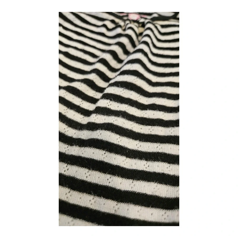 Garanimals Kids Size 6-9M Long Sleeve Black and White Striped Bodysuit